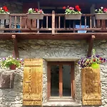 Marmotte Mountain Manor